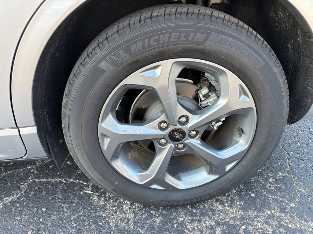 Used 2023 Ford Escape ST-Line w/ Tech Pack #1 FWD image 12