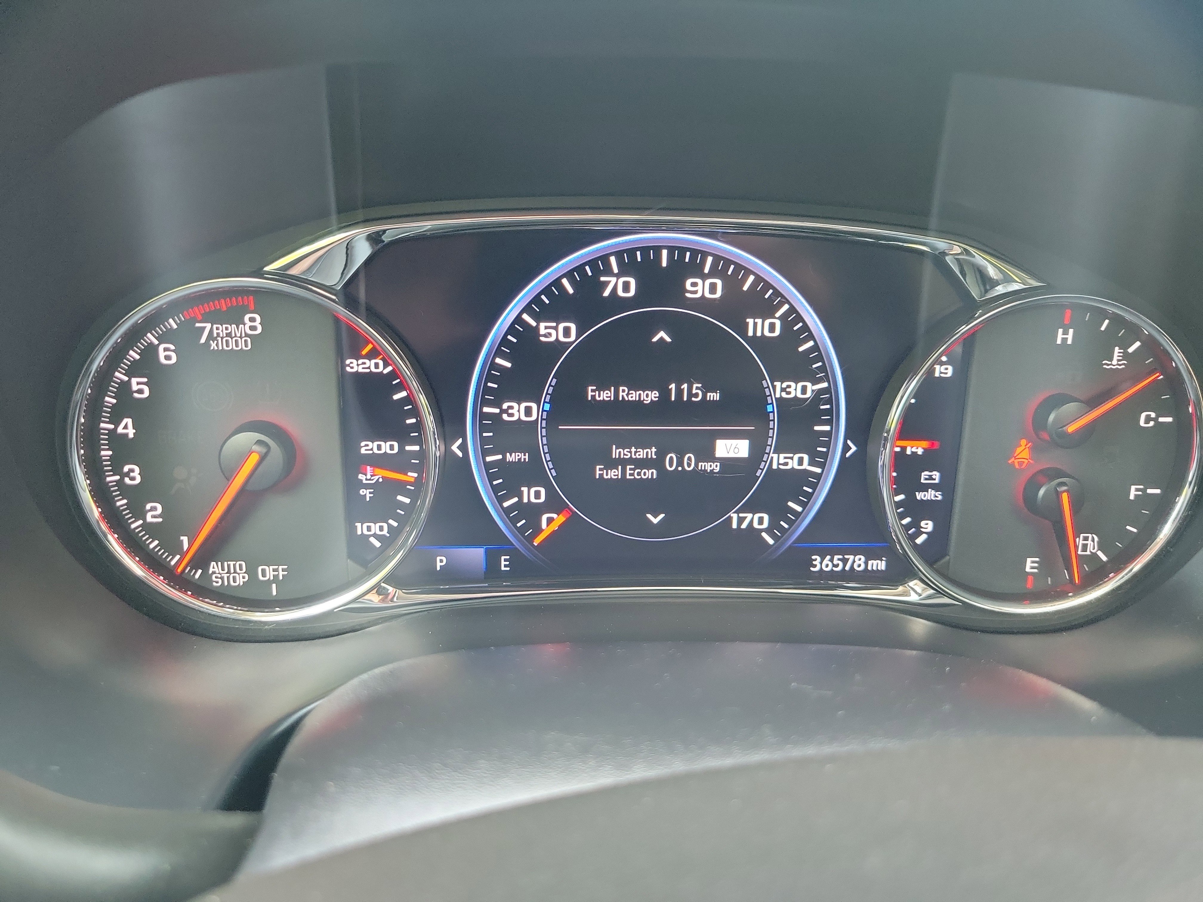 Used 2022 GMC Acadia AT4 w/ Technology Package AWD/4WD image 23