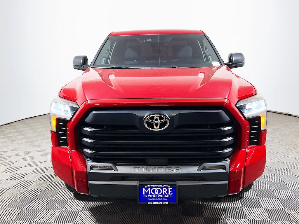 Used 2022 Toyota Tundra SR5 w/ SR5 Convenience Package AWD/4WD image 2