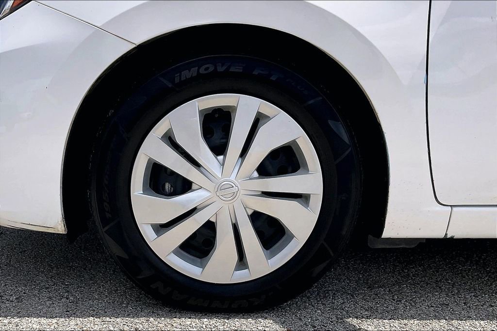 Used 2023 Nissan Versa S FWD image 35