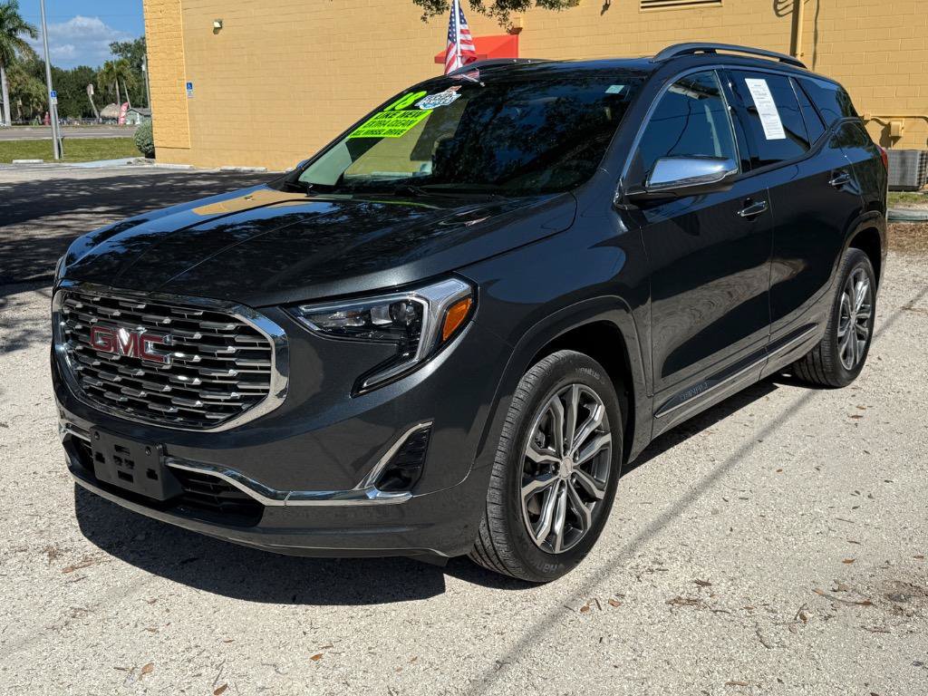 Used 2018 GMC Terrain Denali w/ Comfort Package AWD/4WD image 3