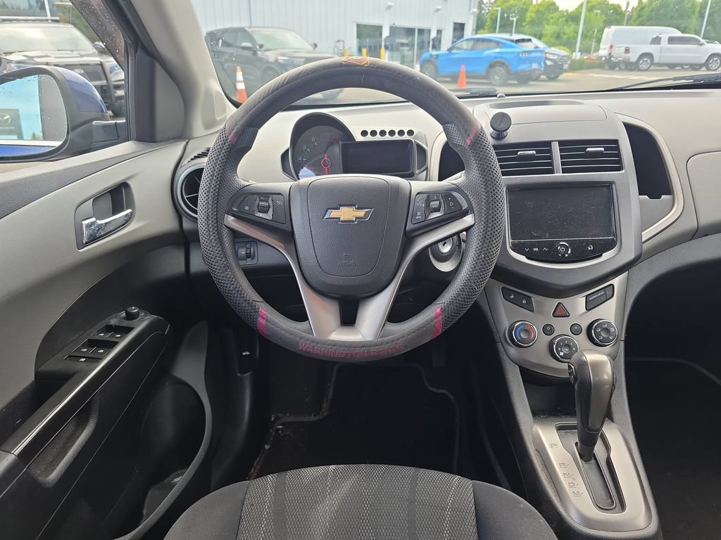 Used 2013 Chevrolet Sonic LT FWD image 7
