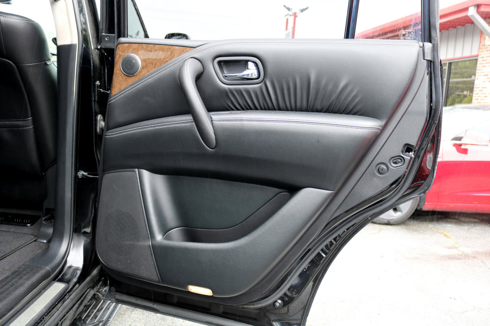 Used 2017 INFINITI QX80 4WD image 40