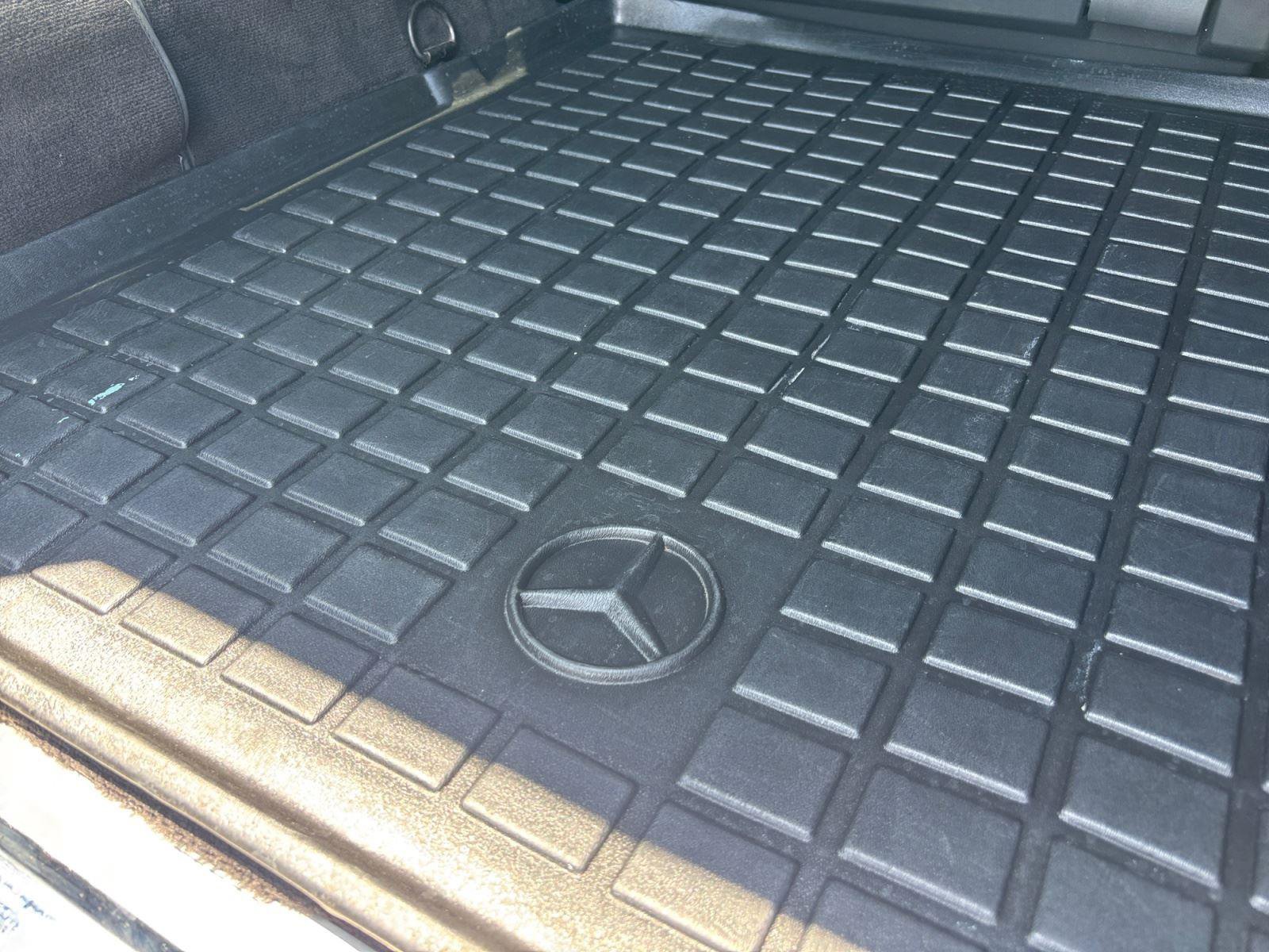 Used 2013 Mercedes-Benz G 63 AMG 4MATIC image 45