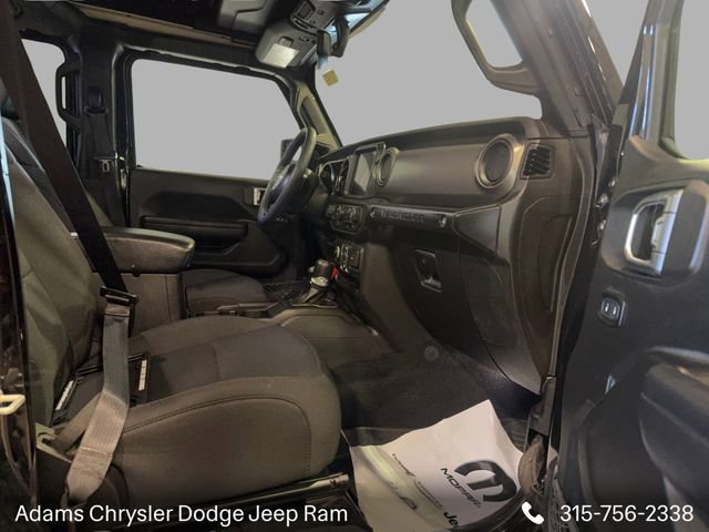 Used 2023 Jeep Wrangler Unlimited w/ Sun & Screen Package image 13