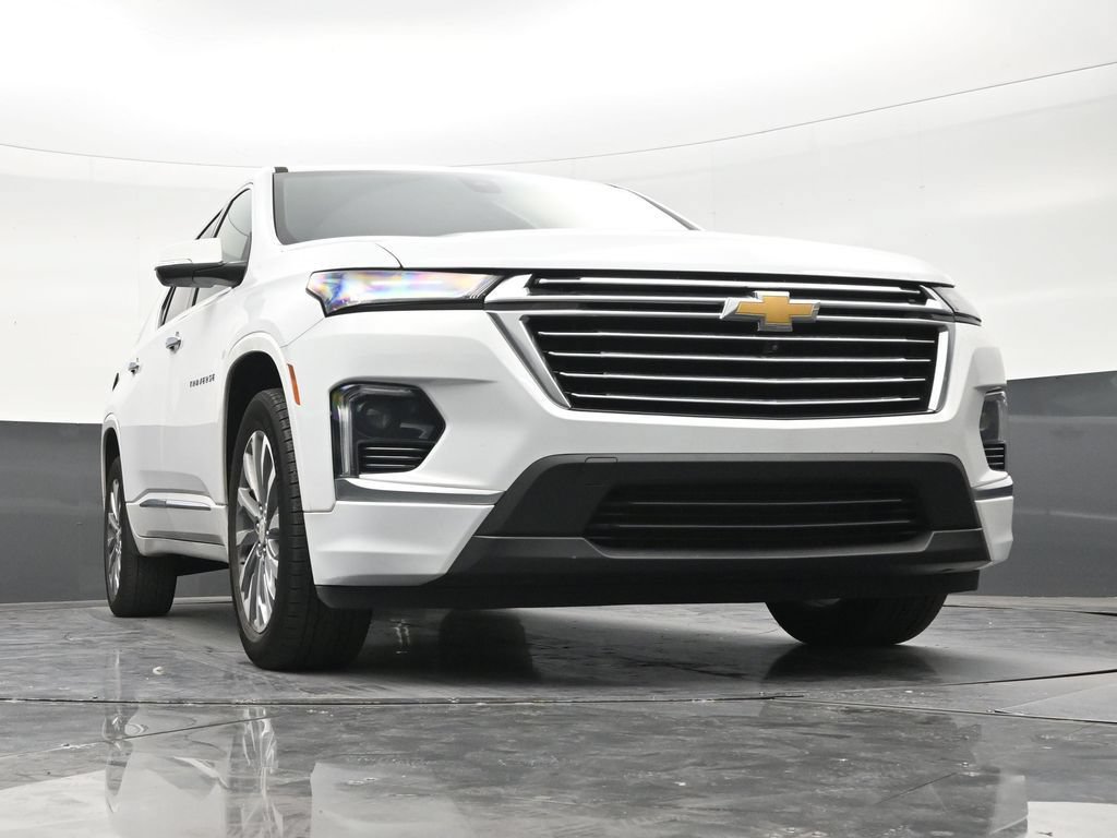 Used 2023 Chevrolet Traverse Premier FWD image 25