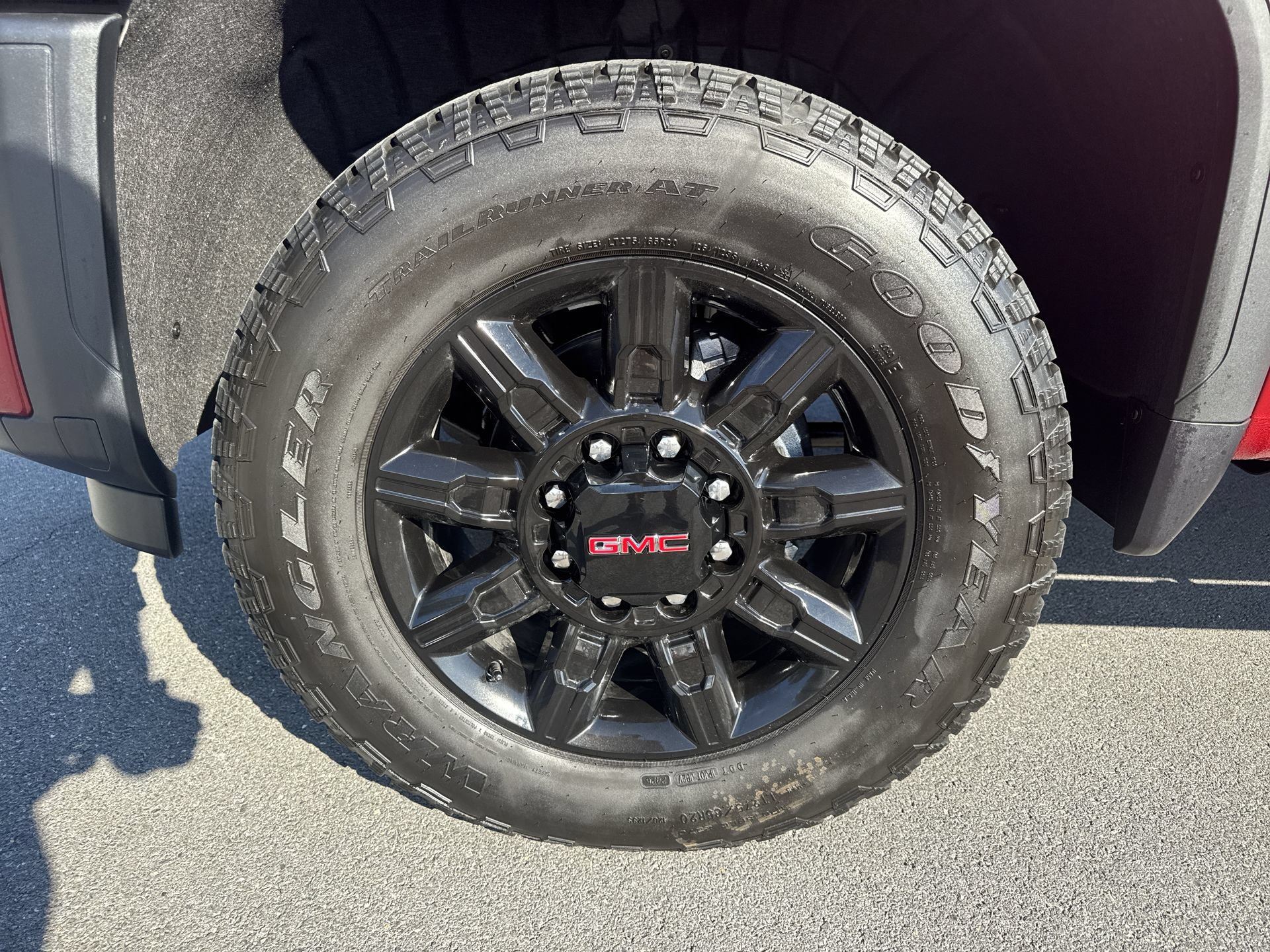 New 2026 GMC Sierra 2500 AT4 w/ AT4 Premium Plus Package AWD/4WD image 19