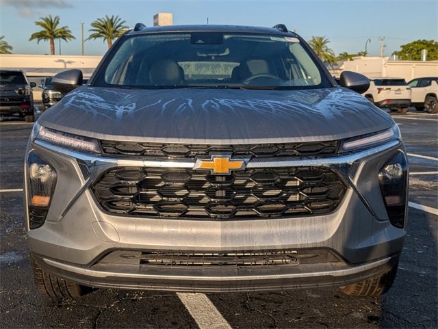 New 2025 Chevrolet Trax LT w/ Driver Confidence Package image 2