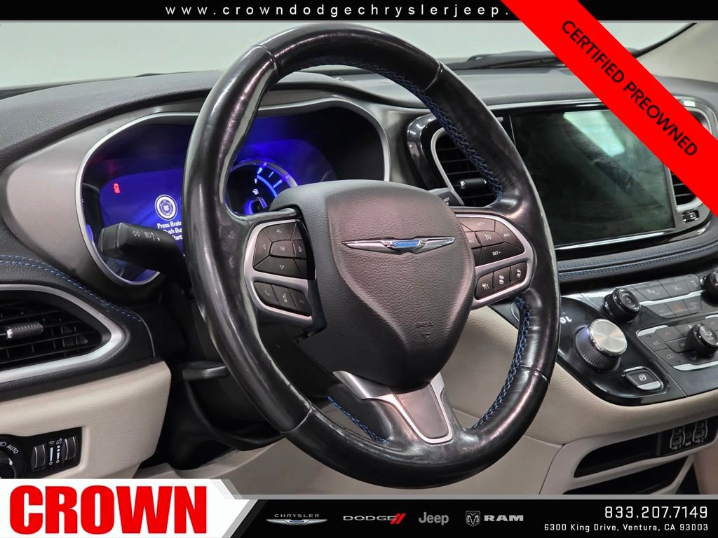Certified 2021 Chrysler Pacifica Touring-L image 21