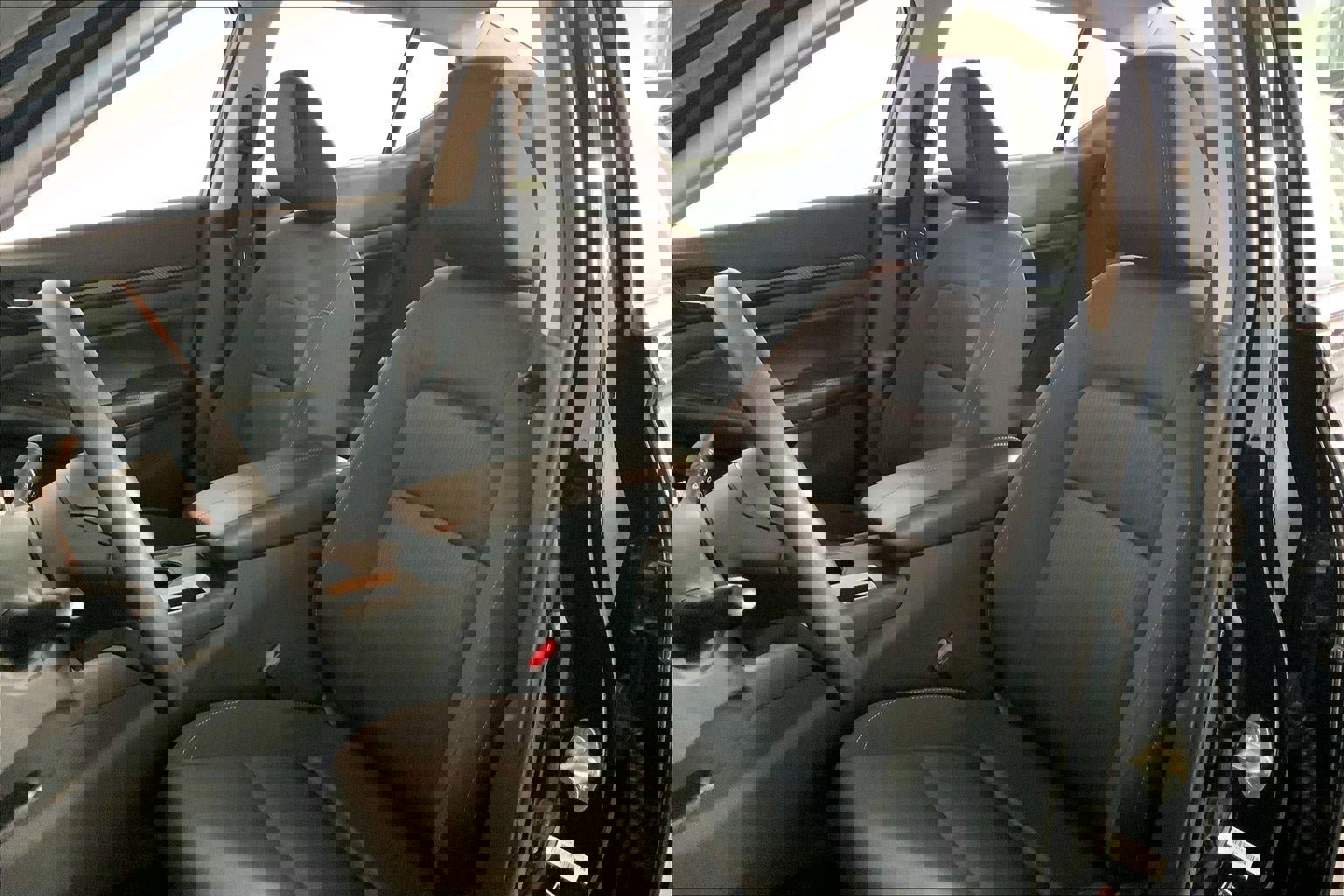 Used 2025 Nissan Altima 2.5 SV image 22