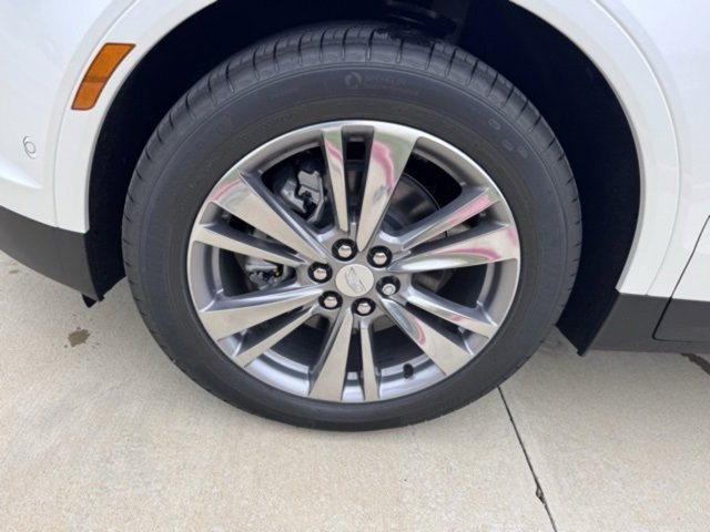 New 2026 Cadillac XT5 Premium Luxury w/ Driver Assist Package image 9