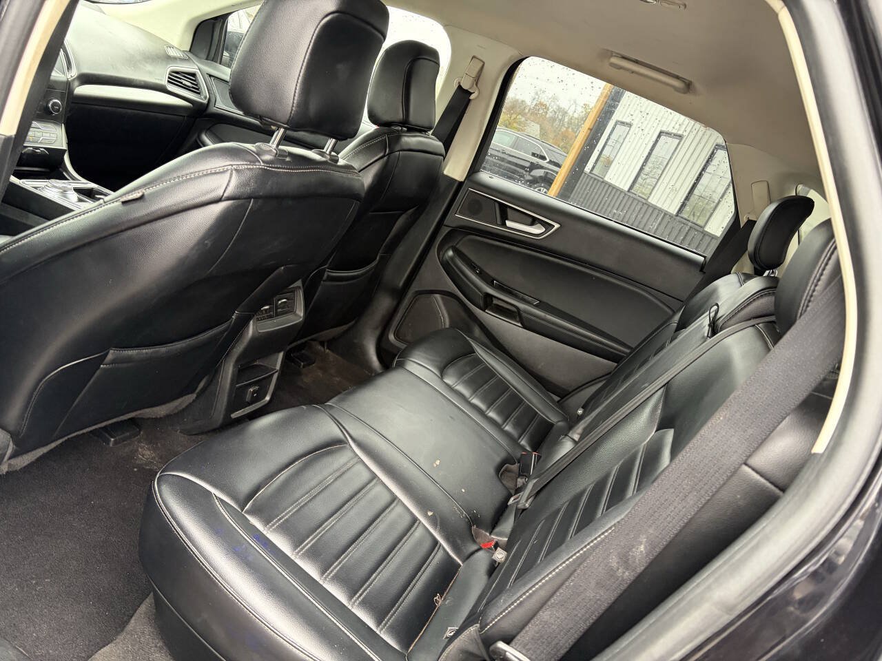 Used 2020 Ford Edge SEL AWD/4WD image 16