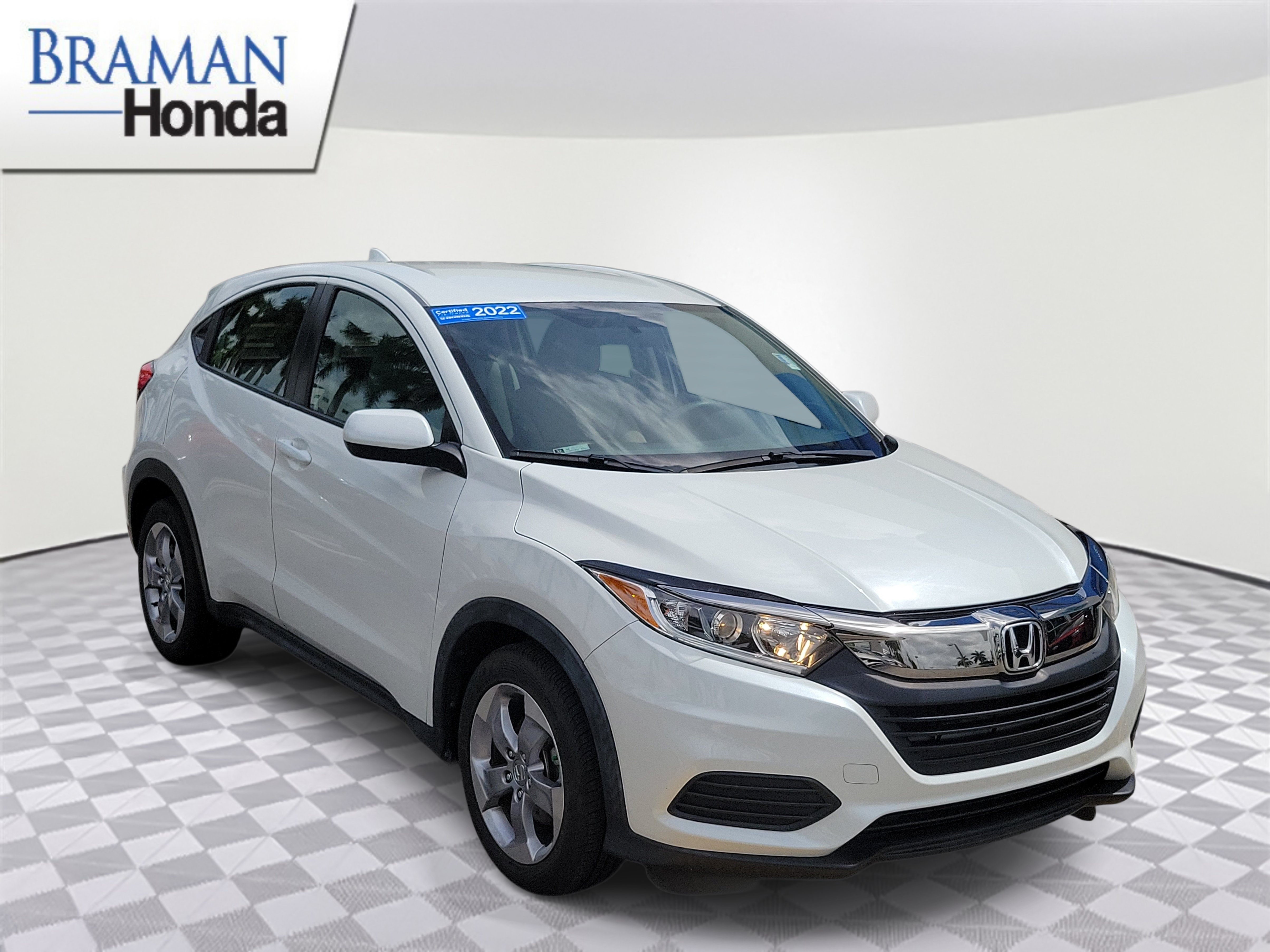 Certified 2022 Honda HR-V LX image 3
