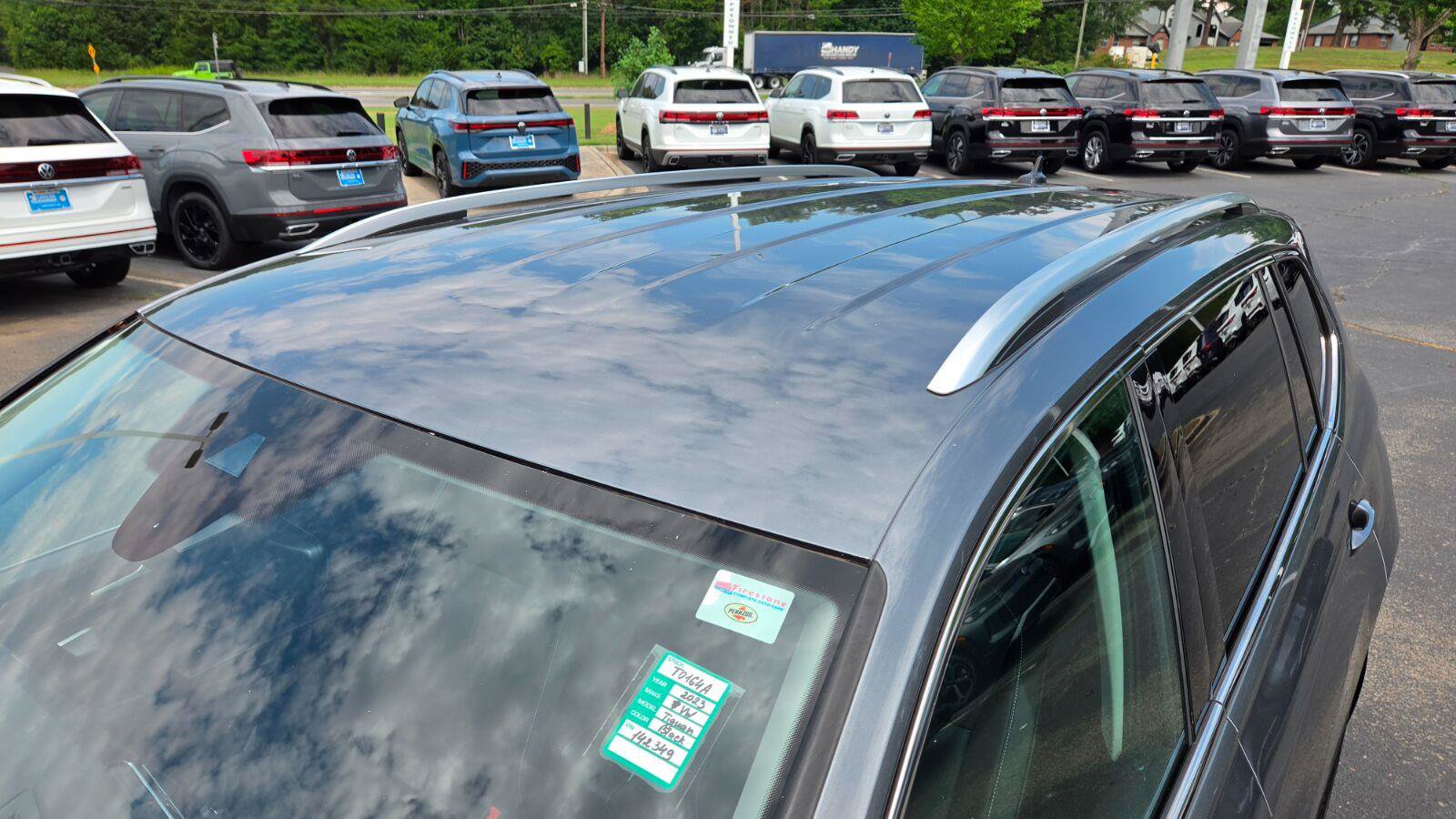 Certified 2023 Volkswagen Tiguan SE FWD image 10