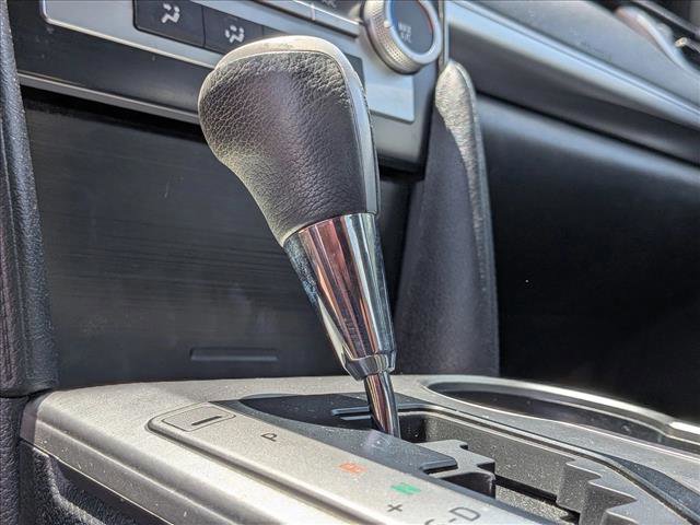 Used 2014 Toyota Camry SE FWD image 13