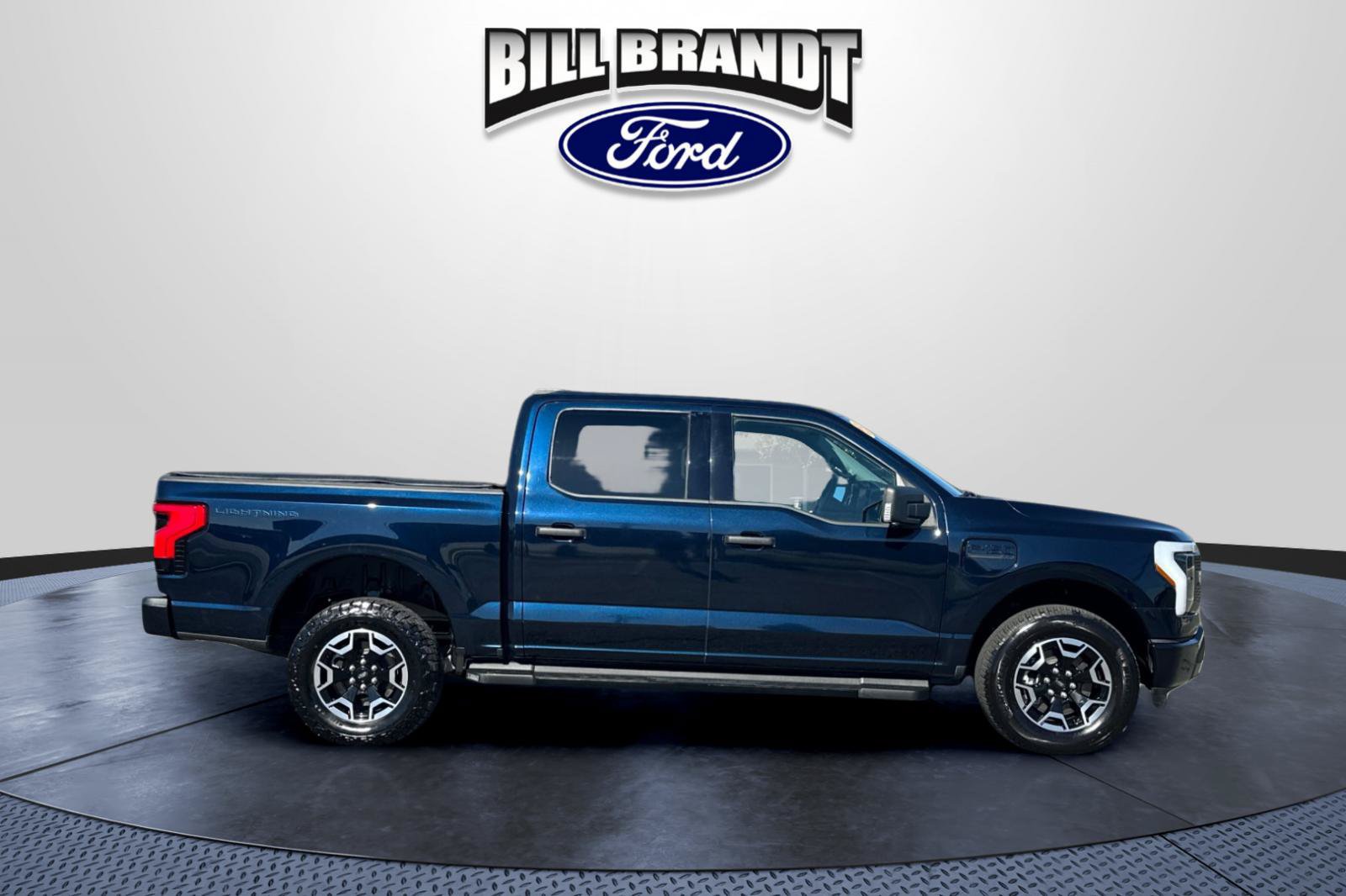 Used 2023 Ford F150 Lightning XLT AWD/4WD image 2