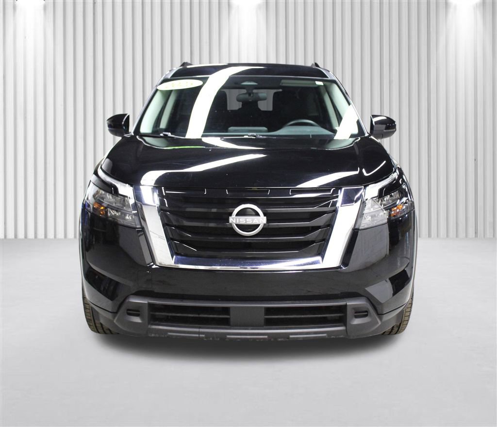 Used 2025 Nissan Pathfinder SV AWD/4WD image 48