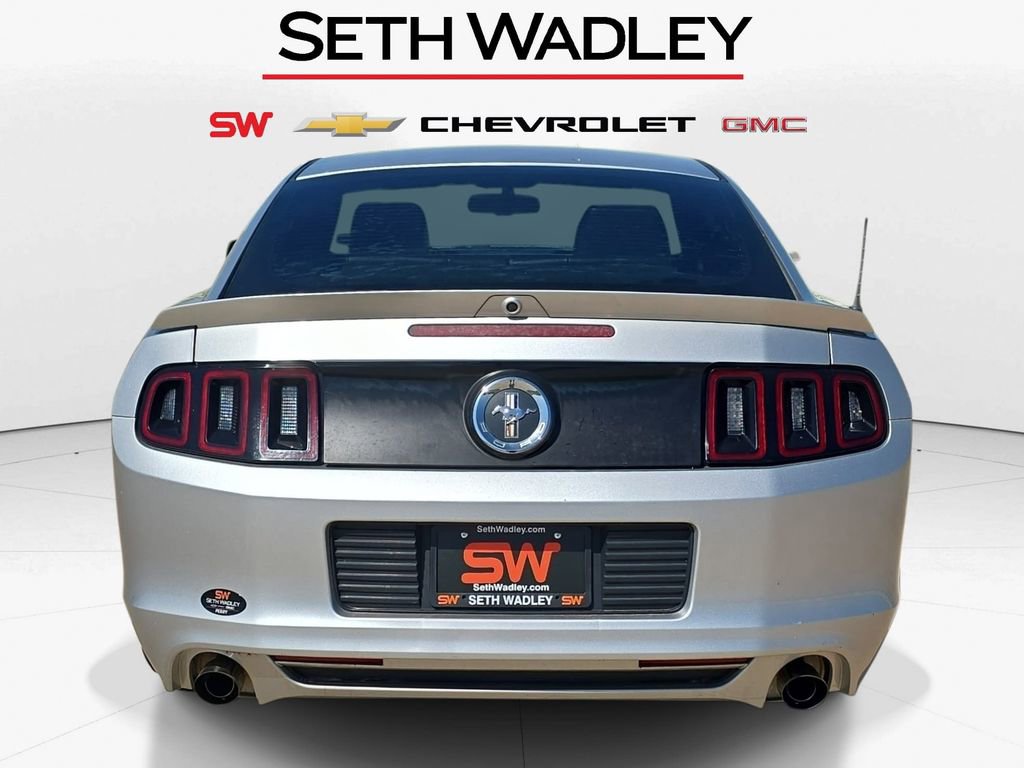 Used 2013 Ford Mustang Premium RWD image 6