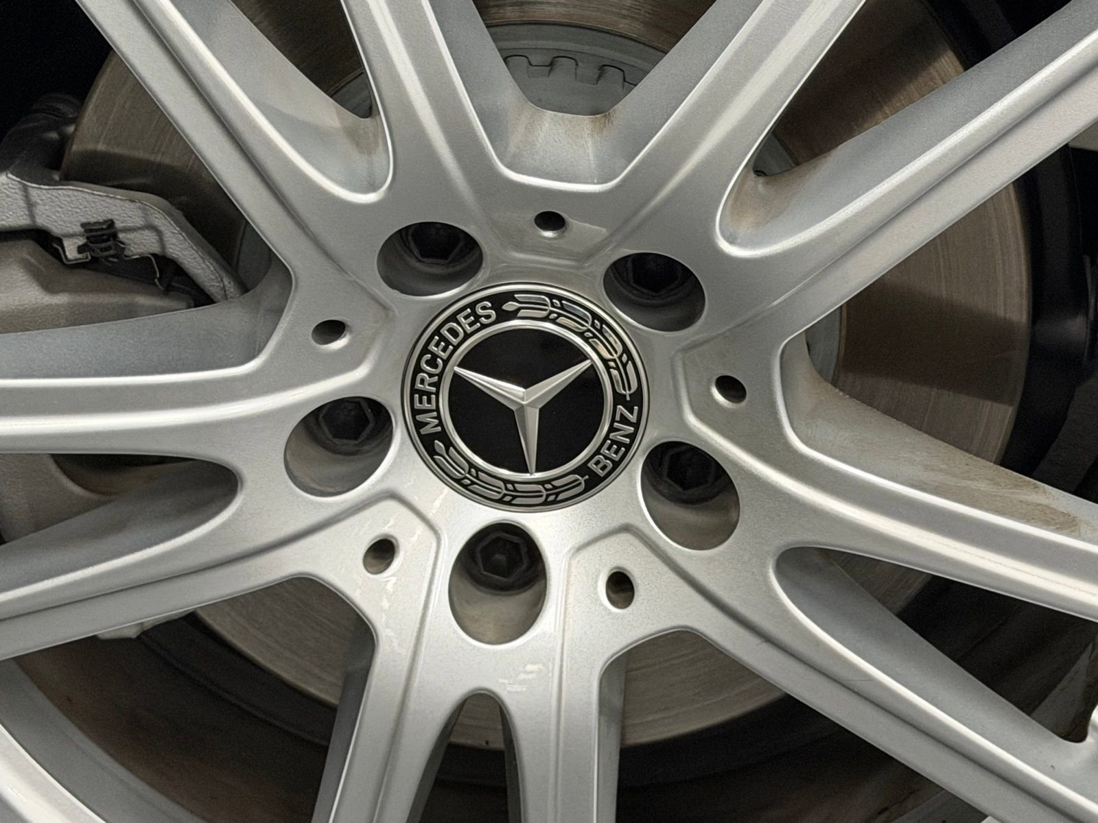 Used 2025 Mercedes-Benz GLC 300 image 18