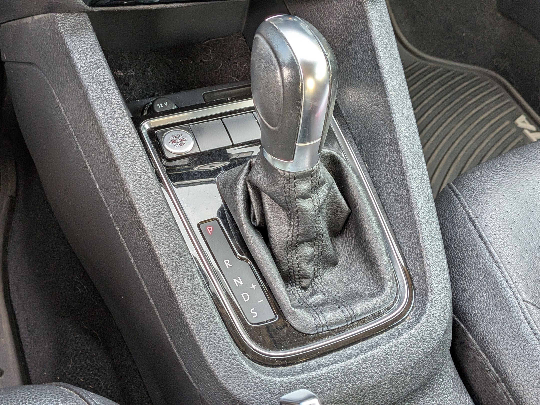 Used 2017 Volkswagen Jetta SEL image 23