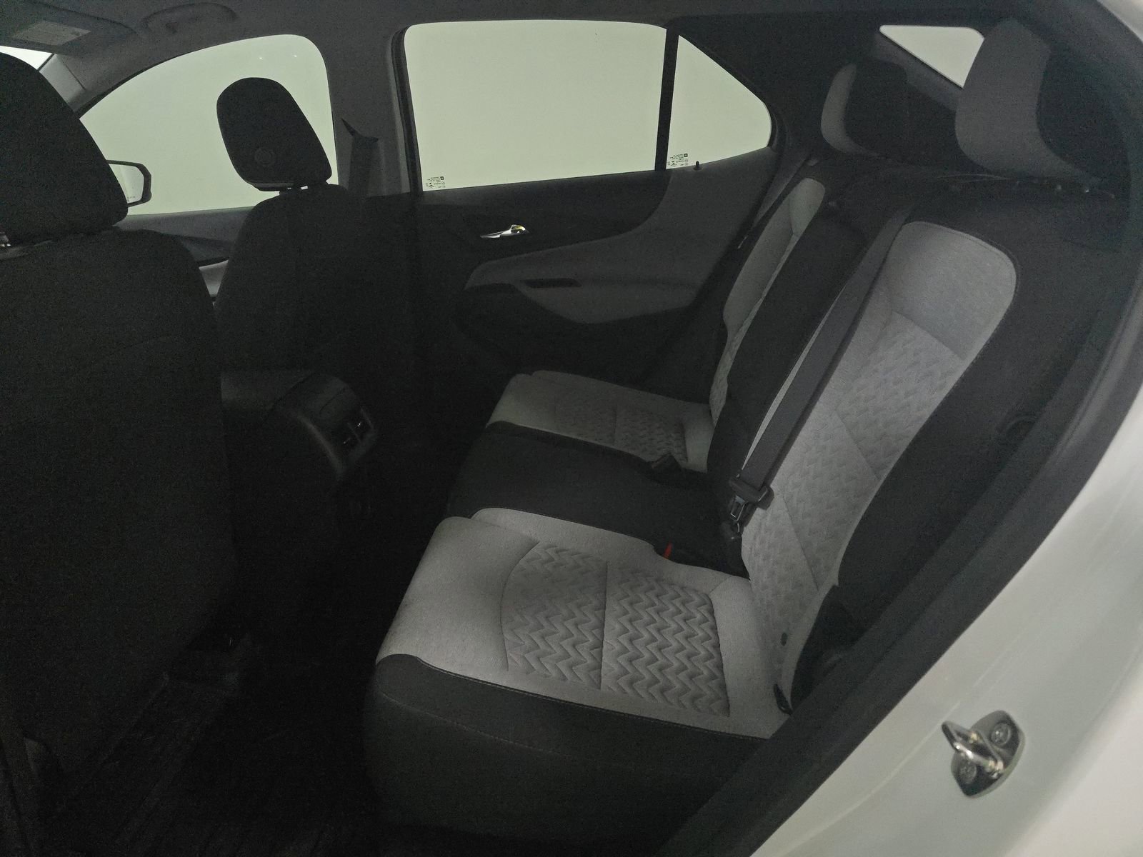 Used 2022 Chevrolet Equinox LS image 13