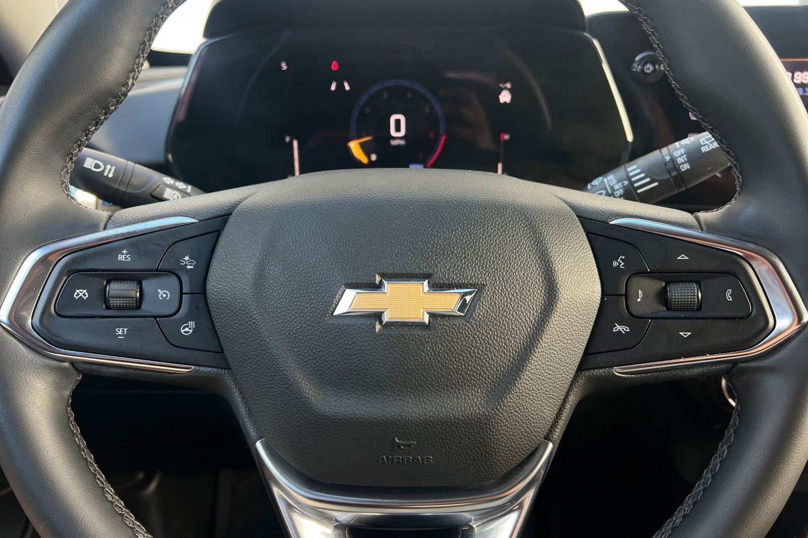 Used 2024 Chevrolet Trax LT w/ LT Convenience Package image 30