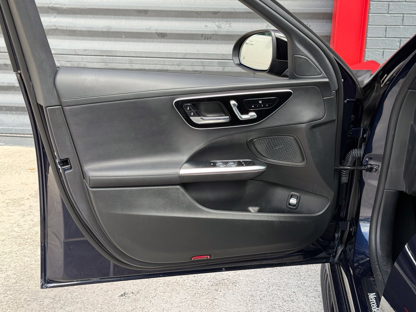 Used 2023 Mercedes-Benz C 300 Sedan image 10