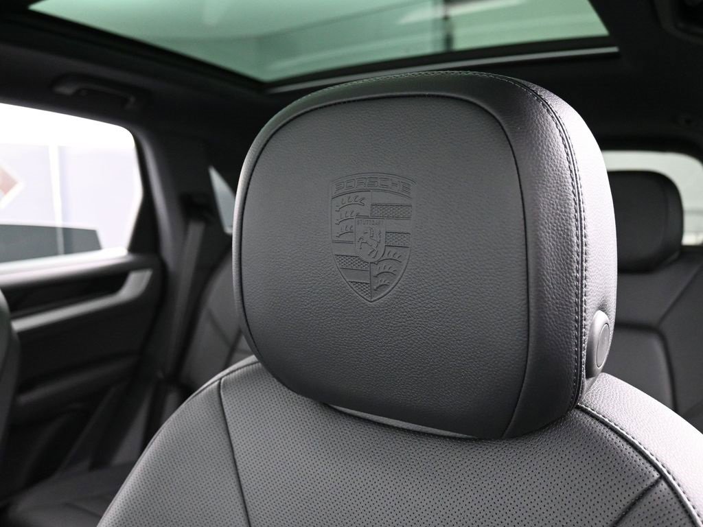 New 2026 Porsche Cayenne E-Hybrid image 19