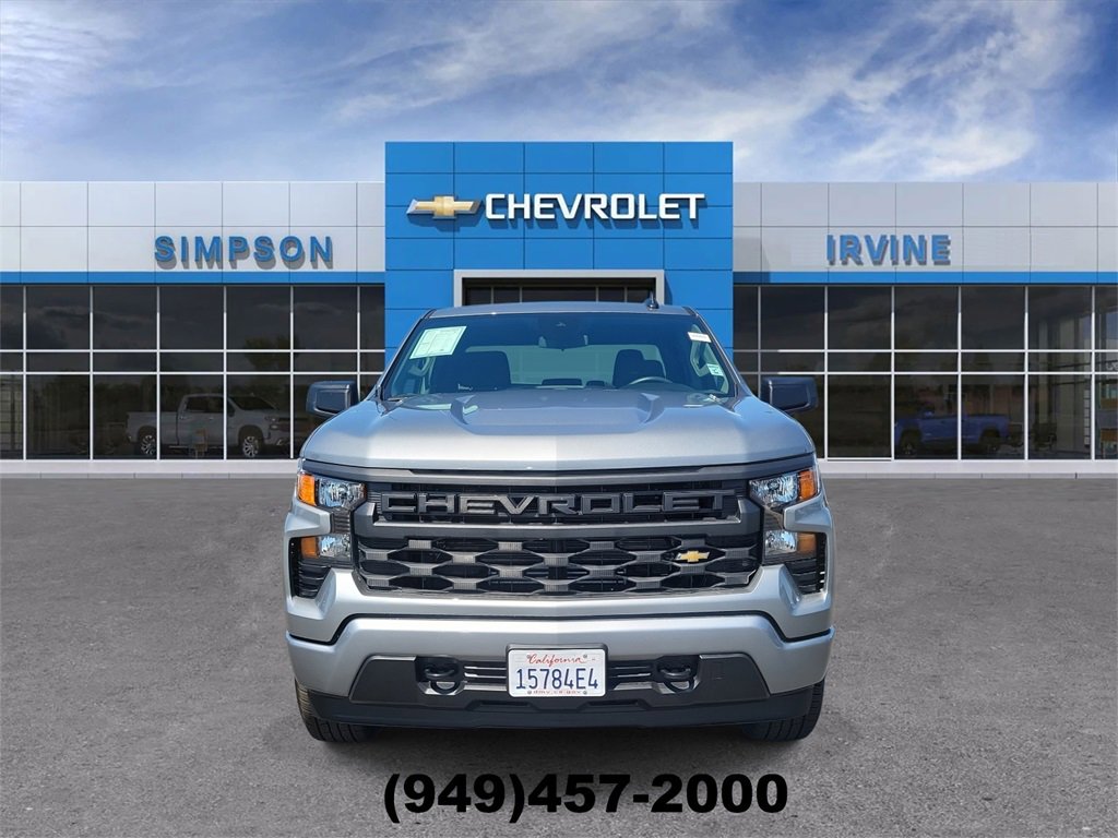 Used 2025 Chevrolet Silverado 1500 Custom image 3