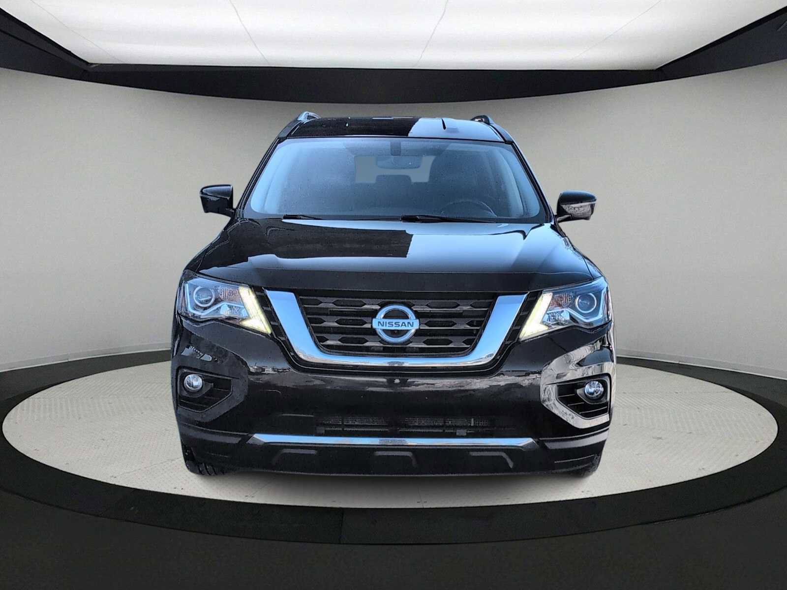 Used 2019 Nissan Pathfinder SL image 3