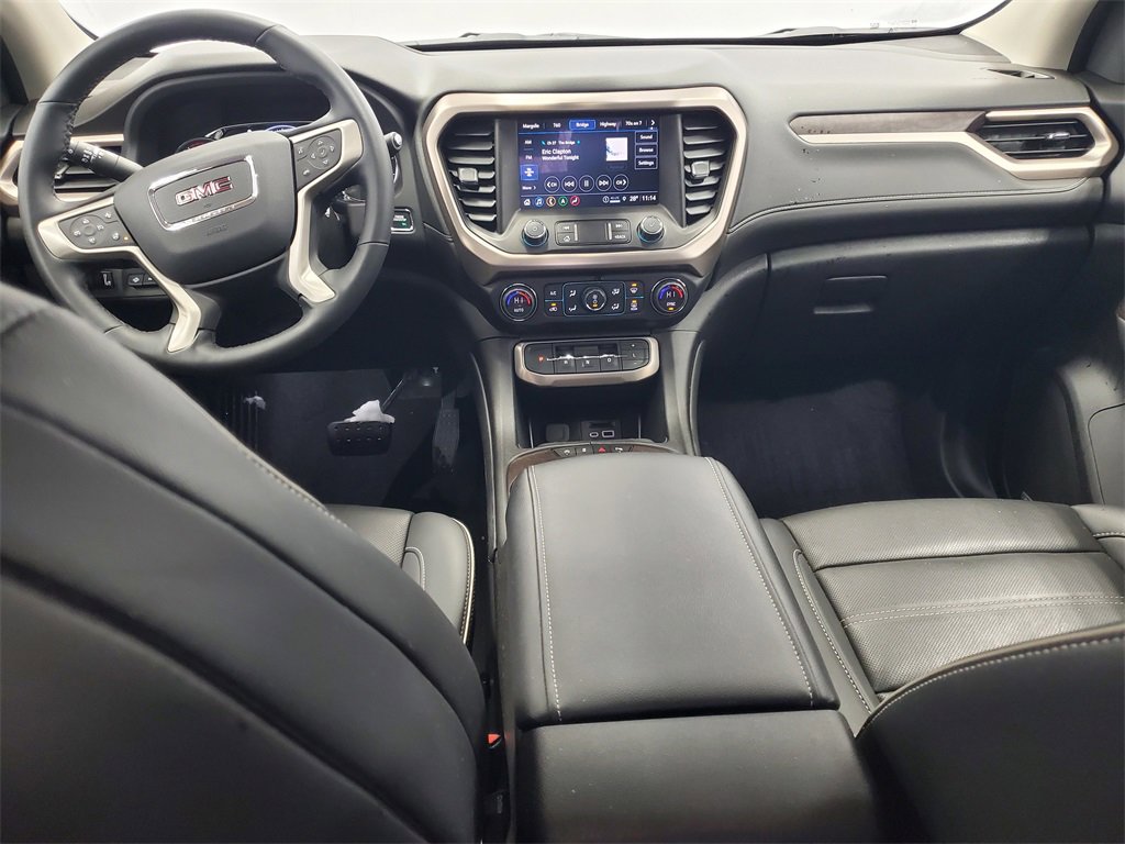 Used 2023 GMC Acadia Denali w/ Black Diamond Edition image 5