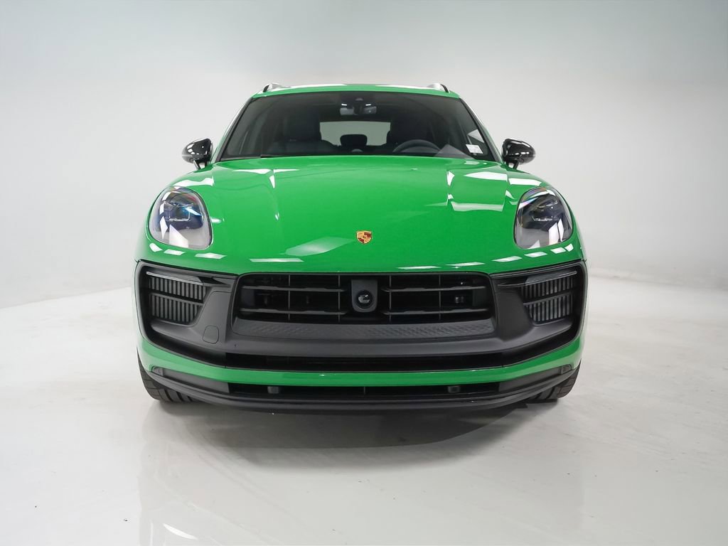 Certified 2026 Porsche Macan GTS image 6
