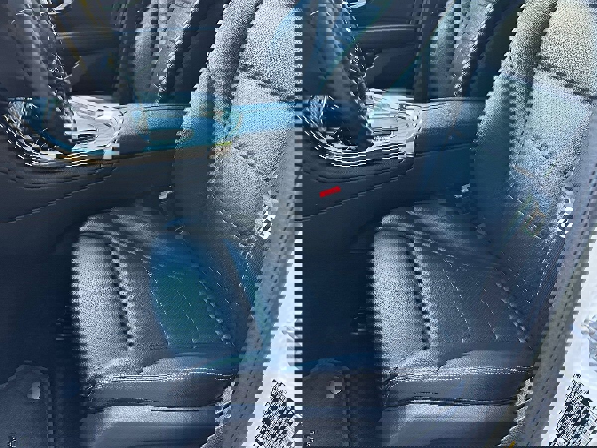 Used 2021 Mercedes-Benz GLC 300 image 10