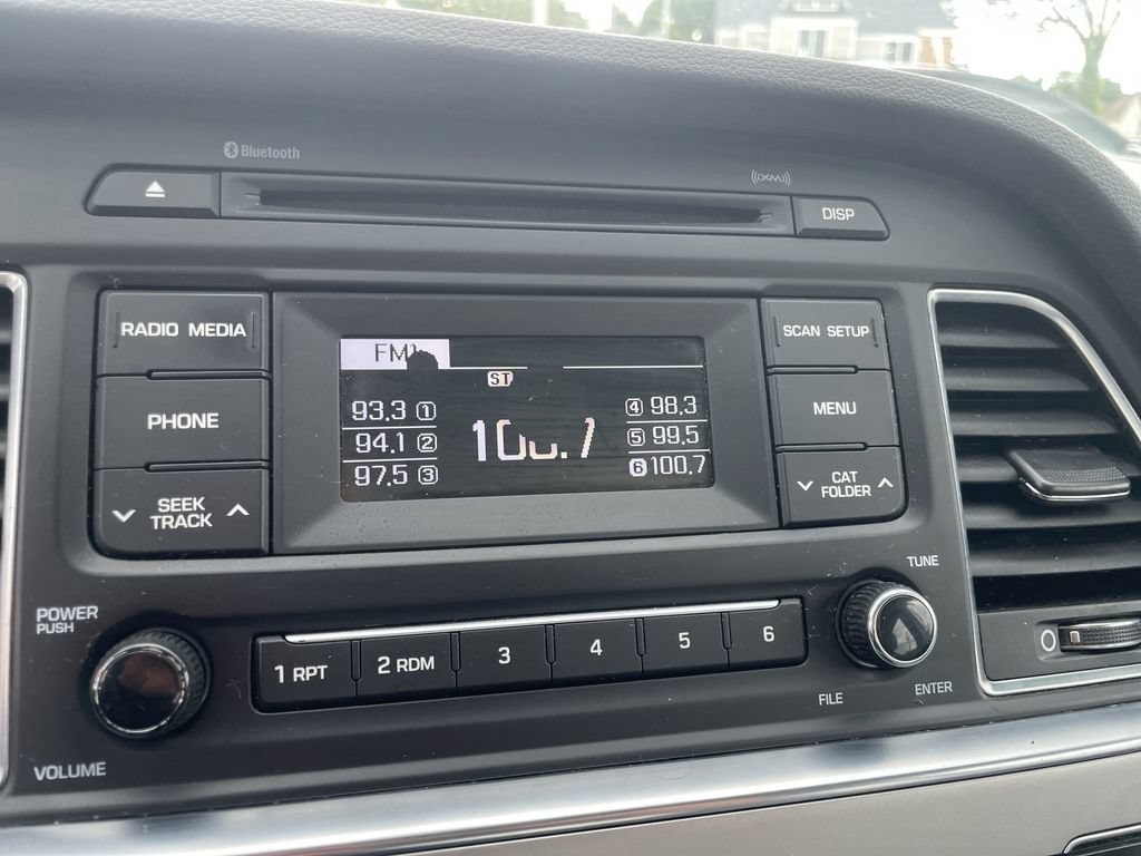 Used 2017 Hyundai Sonata SE FWD image 11