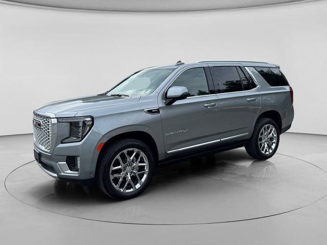 Used 2024 GMC Yukon Denali w/ Denali Reserve Package image 2