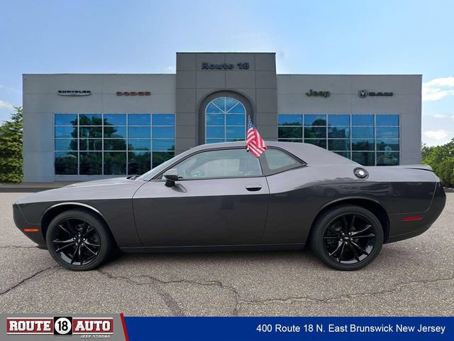 Used 2018 Dodge Challenger SXT Plus RWD image 6