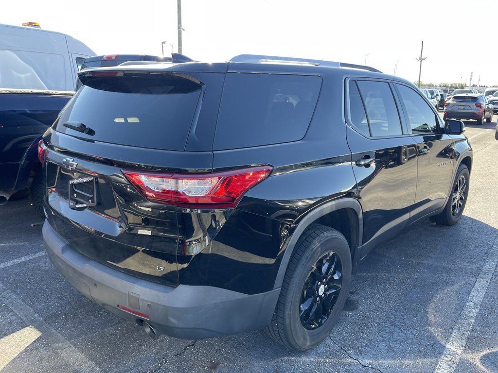 Used 2018 Chevrolet Traverse LT FWD image 9