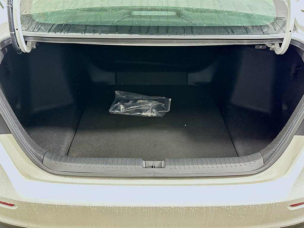 Used 2025 Honda Accord LX image 16