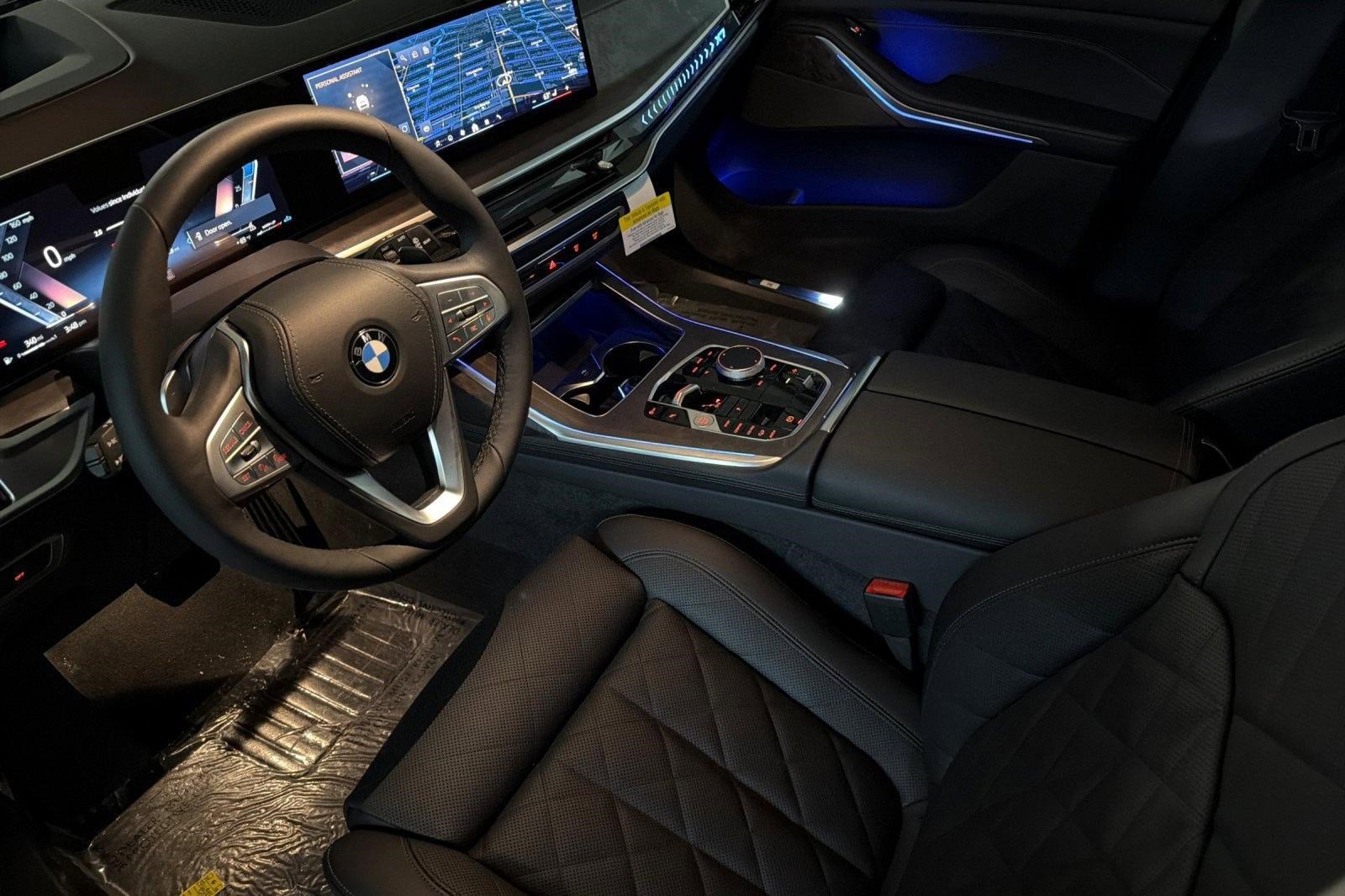 Used 2026 BMW X7 xDrive40i w/ Premium Package AWD/4WD image 4