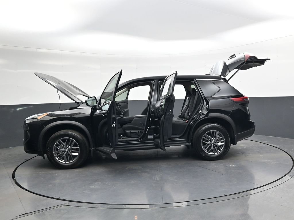 Certified 2026 Nissan Rogue S image 40