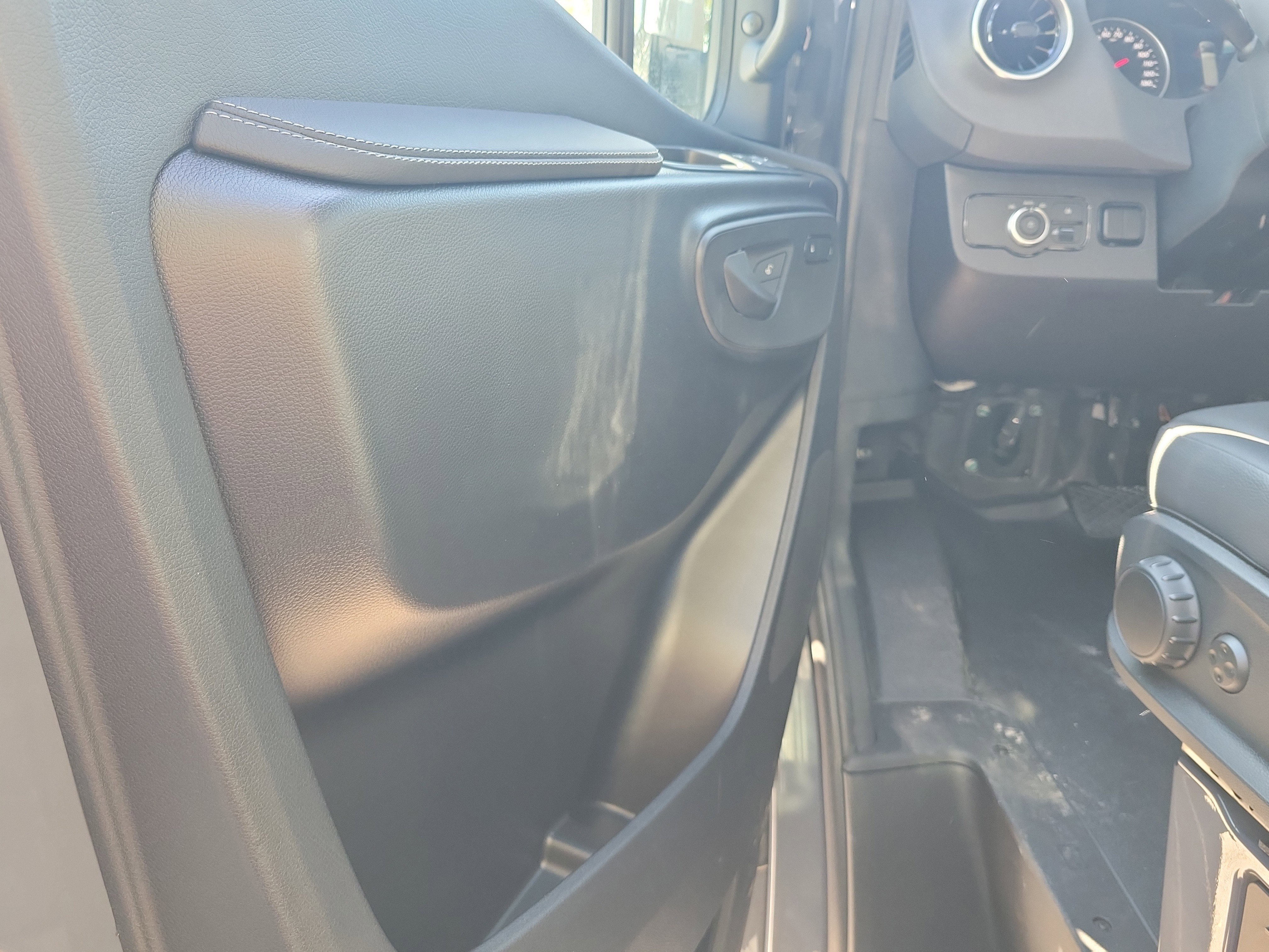 Used 2026 Mercedes-Benz Sprinter 2500 image 6