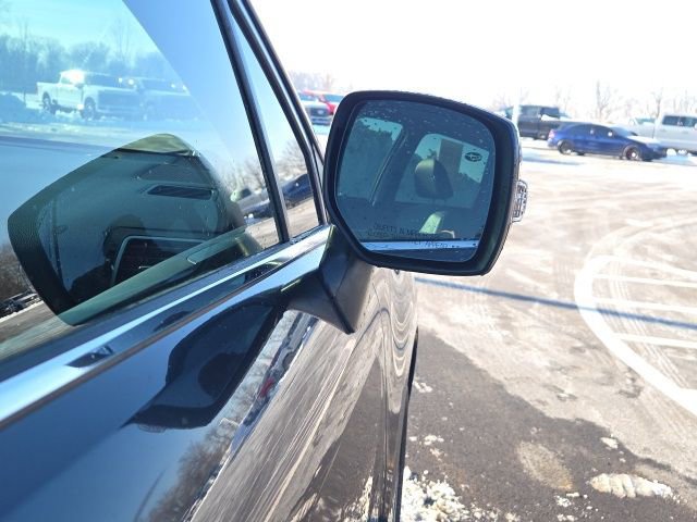 Used 2016 Subaru Forester 2.5i Touring w/ Eyesight & Navigation System image 6