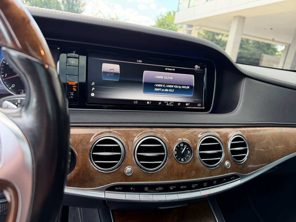 Used 2015 Mercedes-Benz S 550 Sedan image 14