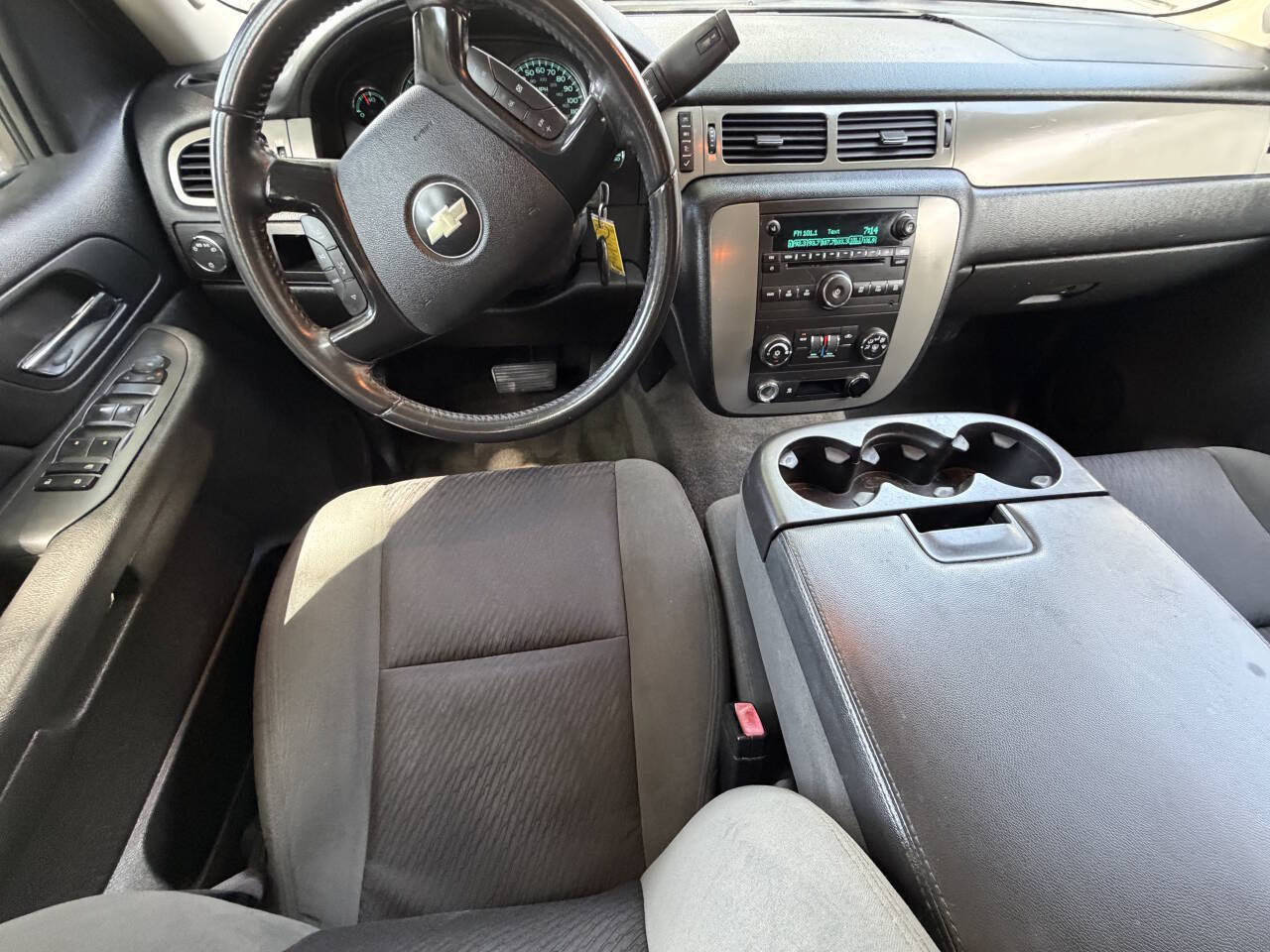 Used 2009 Chevrolet Suburban LS RWD image 12
