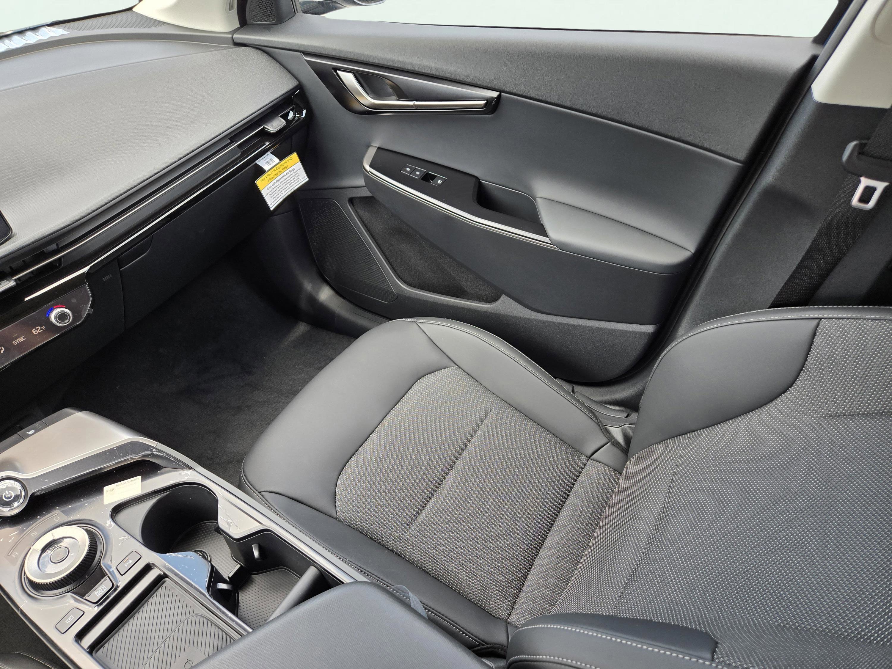 New 2025 Kia EV6 Light image 19