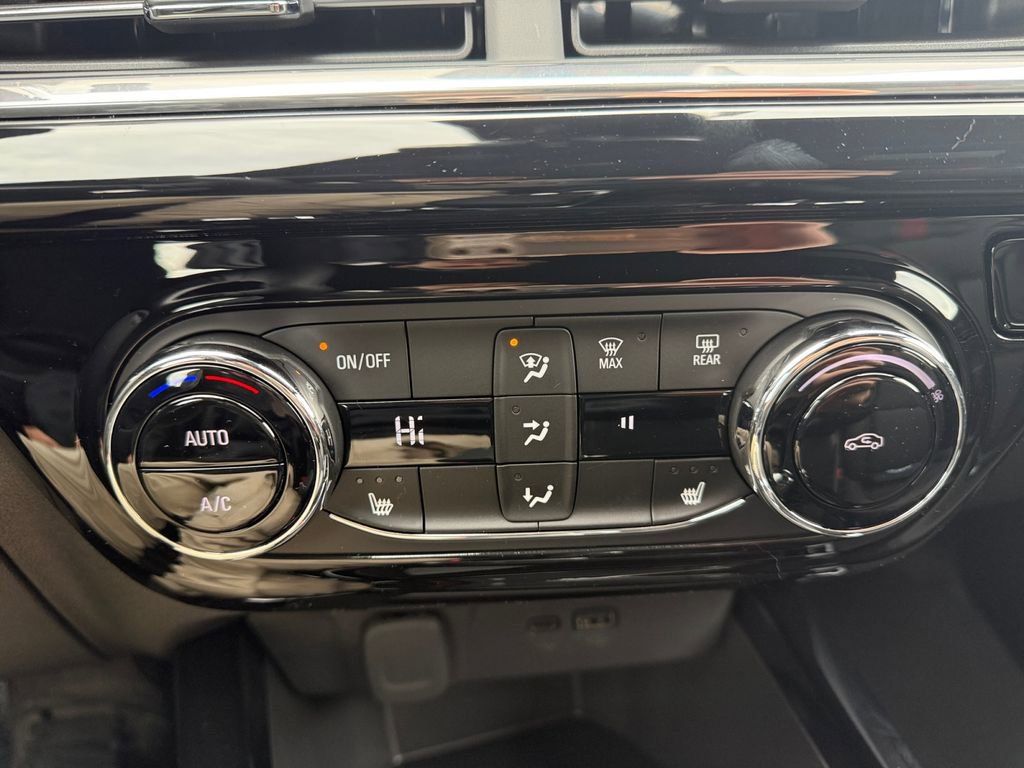 New 2026 Chevrolet Trax RS image 19