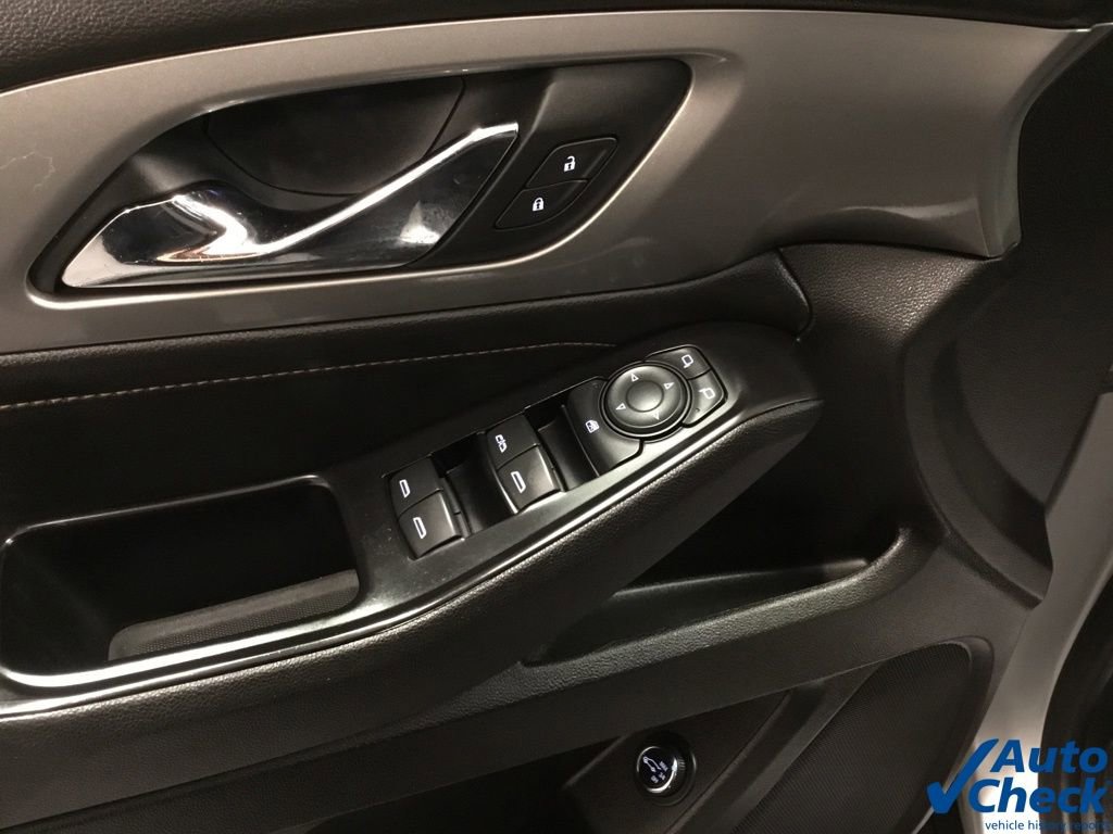 Used 2018 Chevrolet Traverse LT image 22