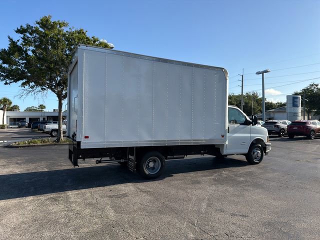 New 2026 Chevrolet Express 4500 w/ Power Convenience Package RWD image 16