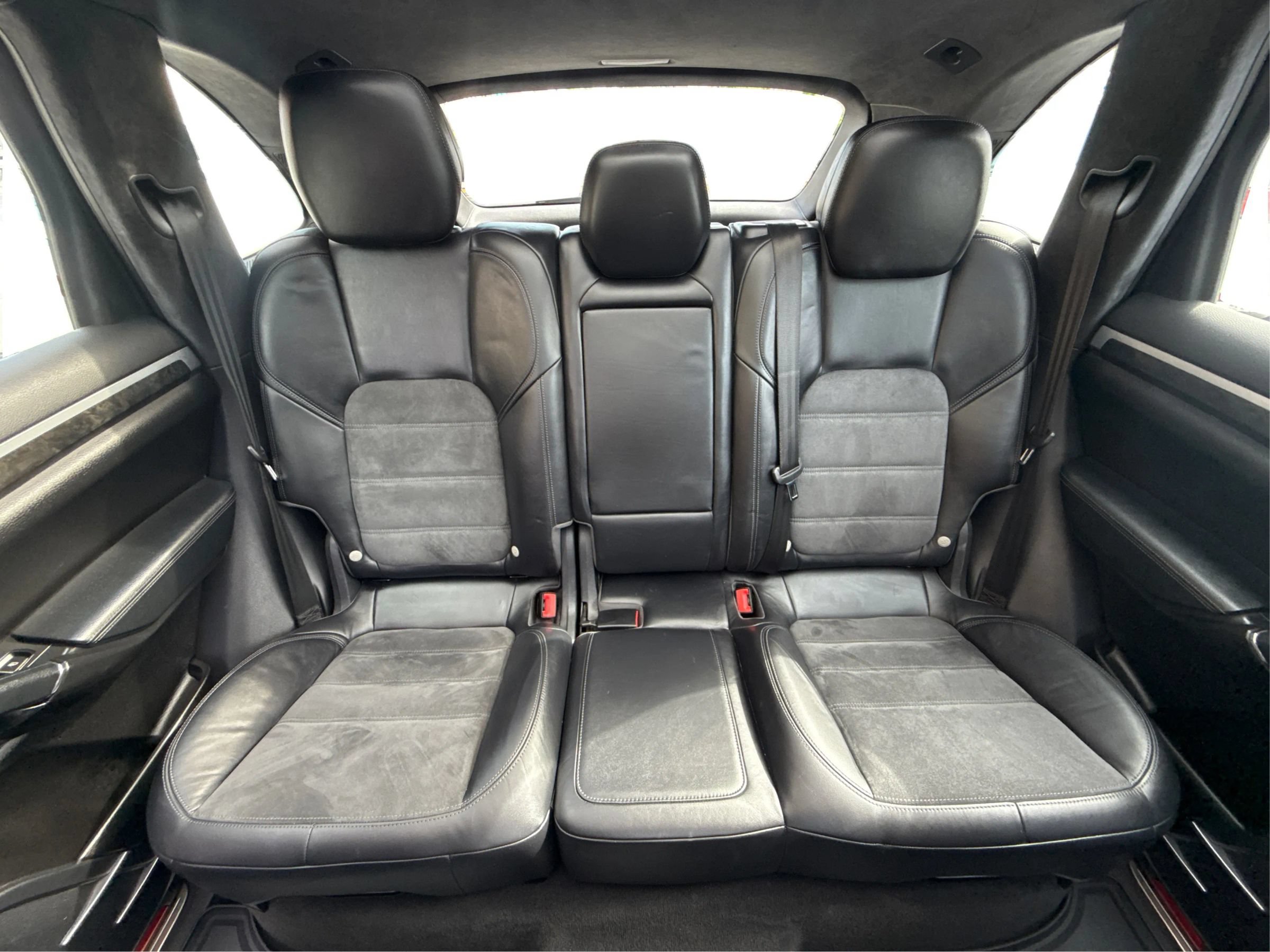 Used 2014 Porsche Cayenne GTS AWD/4WD image 26