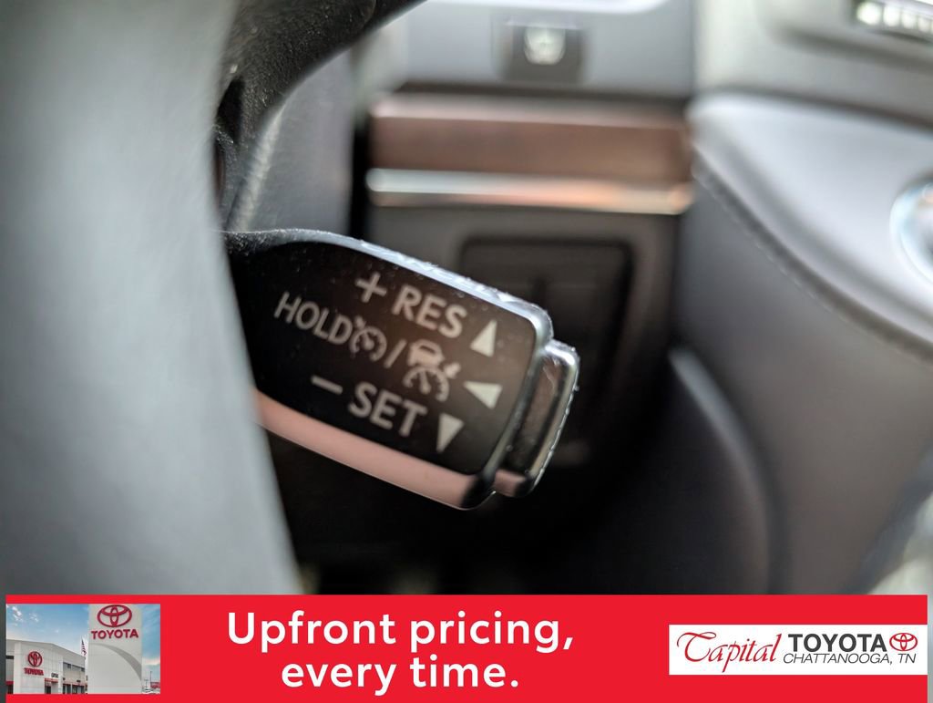 Used 2021 Toyota Land Cruiser image 16